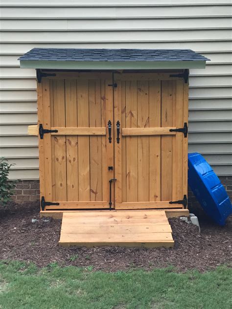 Ana White | Picket Storage Shed - DIY Projects