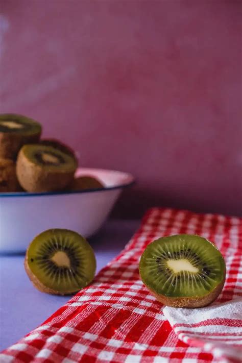 Kiwi Fruit Benefits - Health Benefited