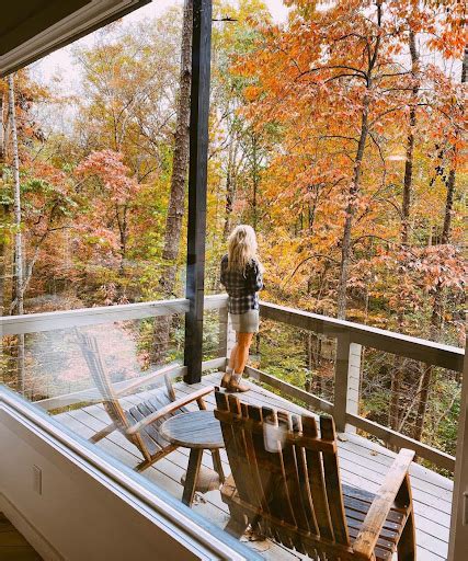 Fall Itinerary to Georgia's Most Golden Small Town: Dahlonega