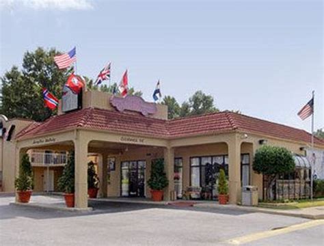 Days Inn Memphis at Graceland $66 ($̶7̶6̶) - UPDATED 2018 Prices ...