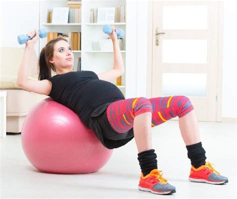 Top 9 Exercises You Can Do During Third Trimester of Pregnancy