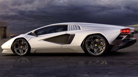 2022 Lamborghini Countach LPI 800-4: Launch, Price, Specs