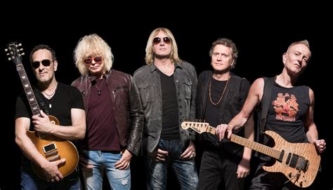 10 Best Def Leppard Songs of All Time - Singersroom.com