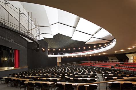 Galería de Clásicos de la arquitectura: Centro Cultural Oscar Niemeyer / Oscar Niemeyer - 11