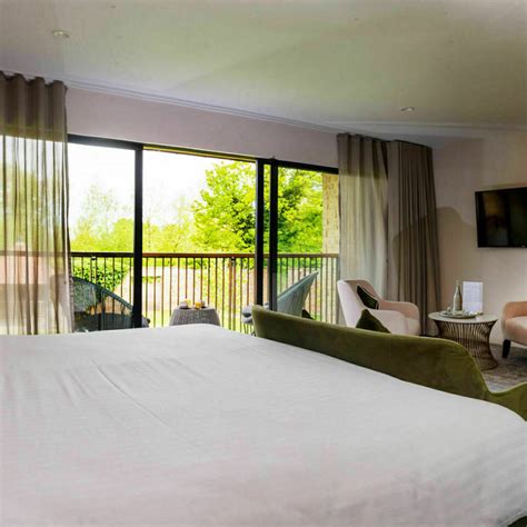 Hatherley Manor Hotel & Spa | Superior Feature Bedrooms