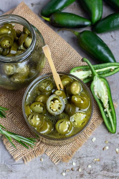 7 Best Jalapeño Substitutes - TheEatDown