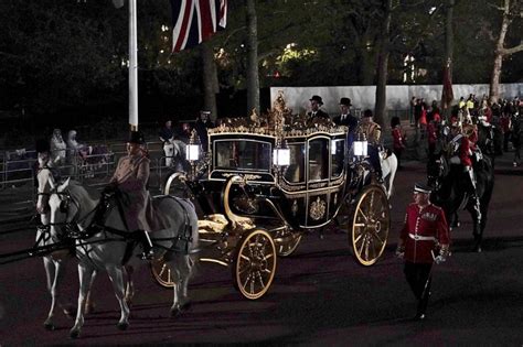 Full dress rehearsal takes place ahead of coronation - ABC News