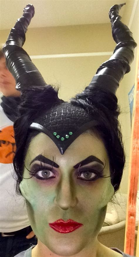 25 Maleficent Halloween Makeup Ideas - Flawssy