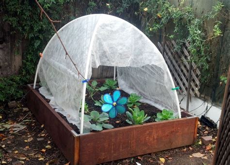 32 Easy DIY Greenhouses with Free Plans - i Creative Ideas