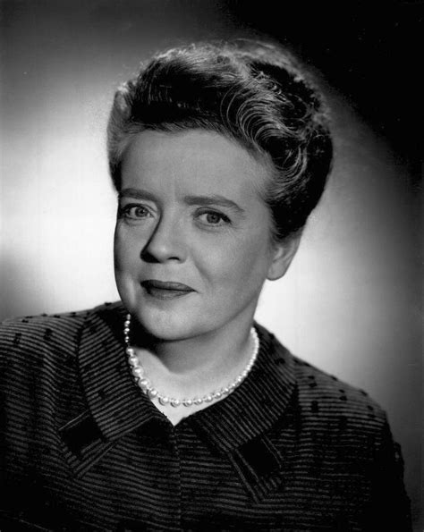 Frances Bavier - Wikipedia