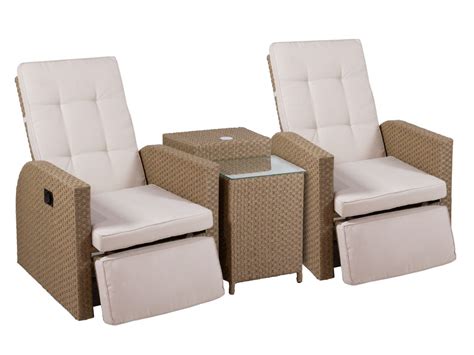 Sillones butaca reclinables y mesa chill out jardín terraza