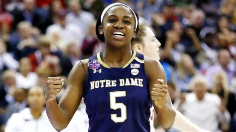 Women's Final Four -- Jackie Young puts herself in Notre Dame lore with epic semifinal - ESPN