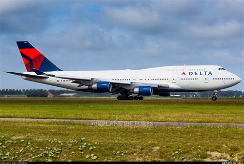 N662US - Delta Air Lines Boeing 747-400 at Amsterdam - Schiphol | Photo ...