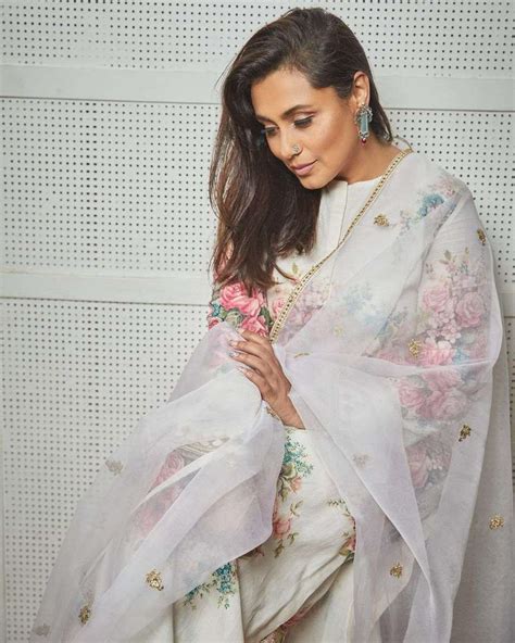 Rani Mukherjee promotes "Bunty Aur Babli-2" in a white floral kurta-set!