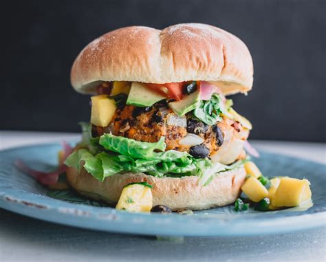 3 vegan burgers that will make anyone quit beef