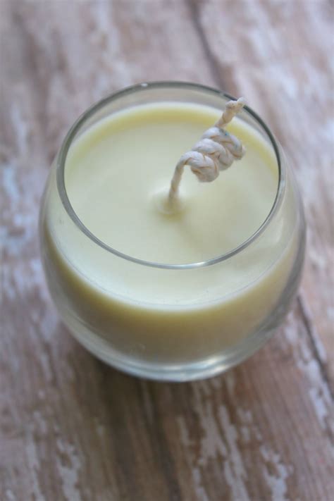 White Fir Essential Oil Candle Recipe : The Homespun Hydangea