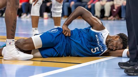 Timberwolves star Anthony Edwards leaves game after hard fall vs ...