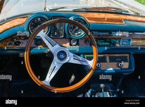 Rally car interior hi-res stock photography and images - Alamy