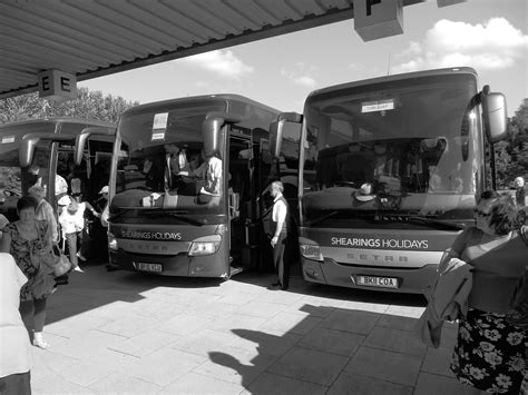 Returning Shearings Coaches, Normanton, Yorkshire. | Flickr