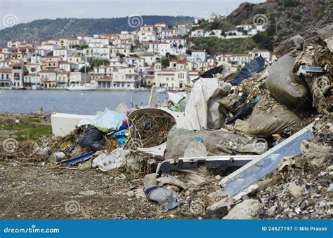 Pile of rubbish stock image. Image of heap, outdoors - 24627197