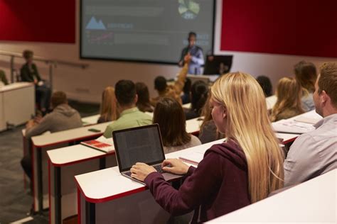 Kvalitetsmeldingen i høyere utdanning - NIFU - Nordisk institutt for studier av innovasjon ...