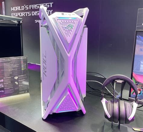 ASUS reveals a white version of their ROG Hyperion PC case at Computex - OC3D