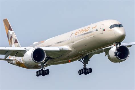 Photos du 1er Airbus A350-1000 Etihad Airways peint – ACTU AERO /// AAF