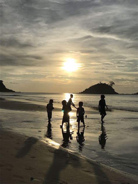 Philippines - Palawan, sunset Nacpan beach