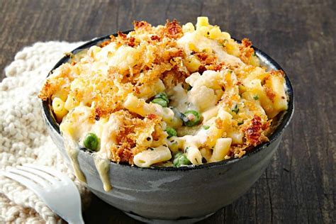 Cheesy Jamie Oliver Cauliflower Mac And Cheese Recipe - TheFoodXP