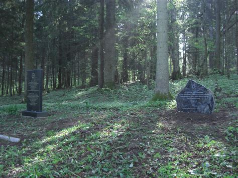 Auce Municipality, the Putnu Forest : Holocaust Memorial Places in Latvia