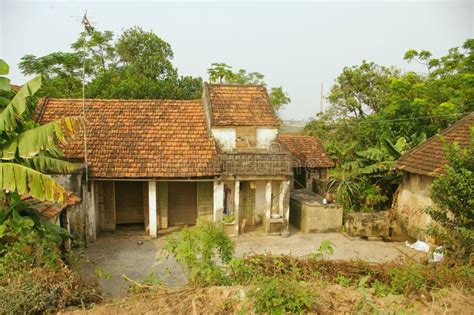 Typical Vietnamese house stock image. Image of construction - 23334967