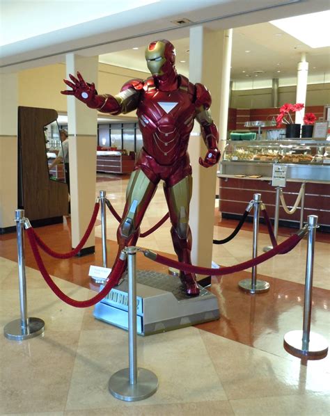 Iron Man 2 suit on display... | Hollywood Movie Costumes