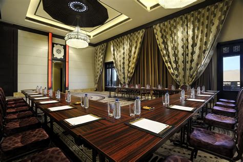 Yalla Abu Dhabi - Qasr Al Sarab Desert Resort by Anantara - Meeting room - Family Guide for Abu ...