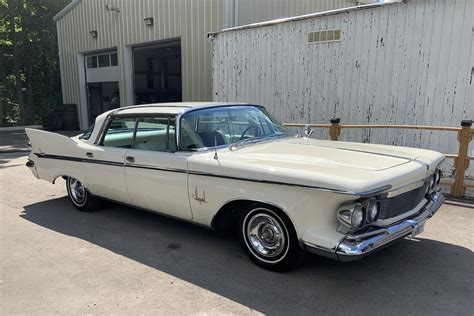 1961 Imperial Crown 4-Door Hardtop Sedan for sale on BaT Auctions - sold for $8,500 on September ...