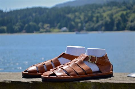 Men's Closed Toe Leather Sandals Elegant Sandals for Men