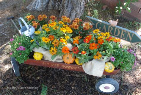 My Thrift Store Addiction : Little Red Wagon Garden and Repurposed Sign