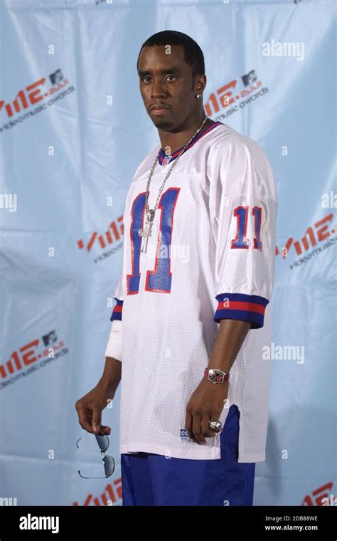 P. Diddy arriving at the press room for the 2001 MTV Video Music Awards ...