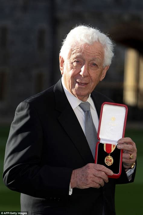 Westfield co-founder Frank Lowy awarded a knighthood | Daily Mail Online