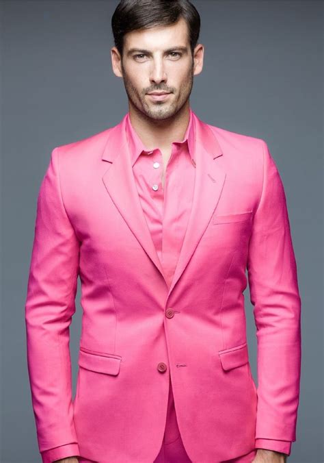 ''günaydın pembesi'' artık erkeklerinde favori rengi :)) Pink Suit Men ...