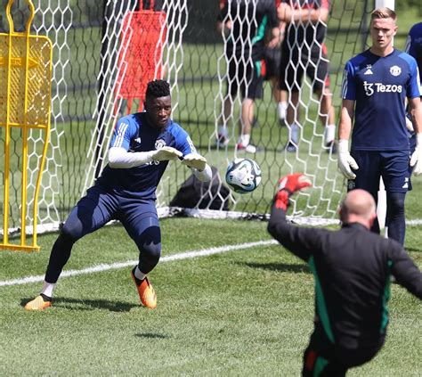 Photo Highlights: Andre Onana's Debut Training with Man United ahead of Arsenal Showdown ...