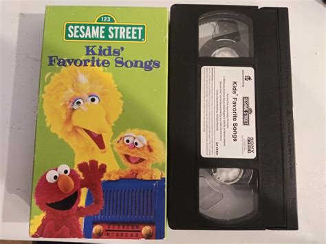 Sesame Street - Kids Favorite Songs - (VHS, 1999) 74645159133 | eBay