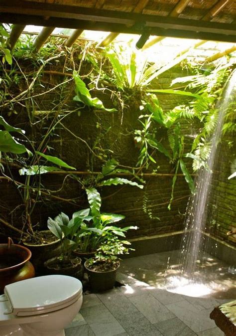 20 Nature-Inspired Bathrooms That Will Refresh You | HomeMydesign | Garden bathroom, Outdoor ...