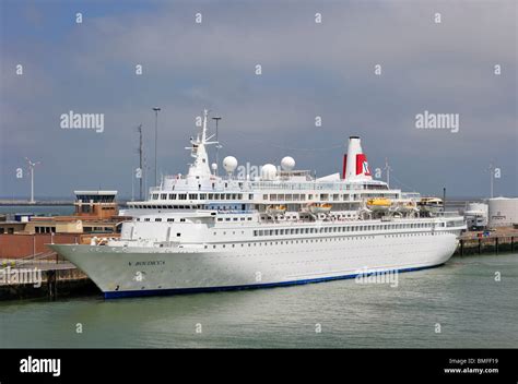 Cruise ship in the Port of Zeebrugge, Belgium Stock Photo - Alamy