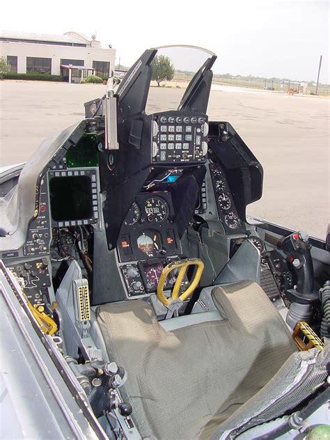 F-16C cockpit | jbt1230.airplane_fanatic | Flickr