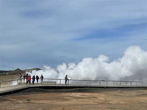 Reykjavik: Guided Volcano Hike in Reykjanes Peninsula | GetYourGuide