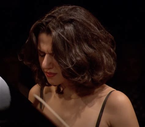 Khatia Buniatishvili Enchants With Liszt’S “Liebestraum” In A-Flat Major Gives The Audience ...