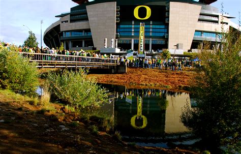 File:Autzen Stadium.jpg - Wikipedia