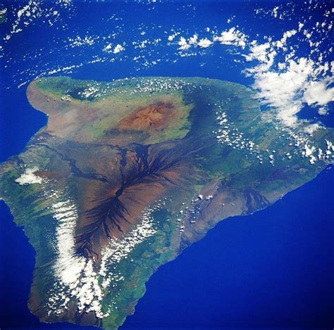 The Largest Mountain On Earth - Mauna Kea : BeAmazed