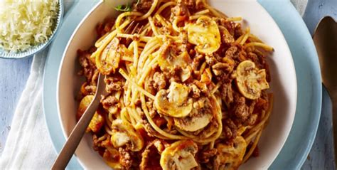 Spaghetti Bolognese with mushrooms Recipe | Woolworths