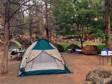 Camping at Cove Palisades State Park, OR: 6 Tips from Campers